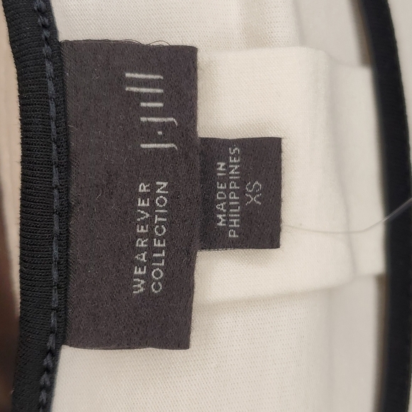 J.Jill NWT Size XS Cream Top with Black Trim!💗💗💗 - Picture 10 of 14